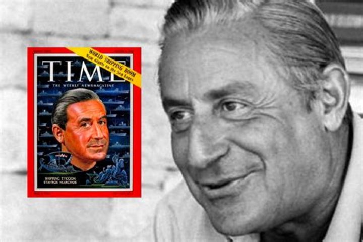 	Mary-Kate Olsen and Stavros Niarchos back together, Paris is pissed	